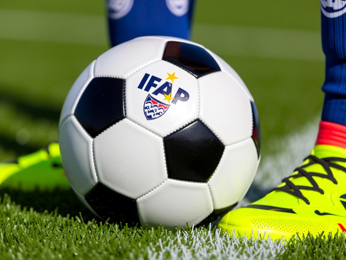 米兰体育在线-五大联赛是否偏好使用反跑制造禁区混乱机会,五大联赛是否偏好使用反跑制造禁区混乱机会的球员 第2张